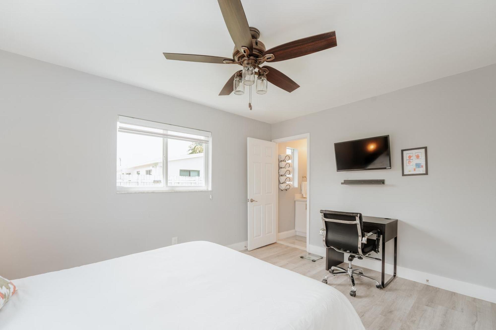 Home With A Pool Close To Beach And Fll Airport Pool Heated October- March Fort Lauderdale Exteriér fotografie
